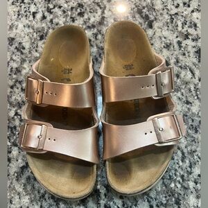 Birkenstock’s Arizona kids Electric Metallic Copper sandals size 34 220 3